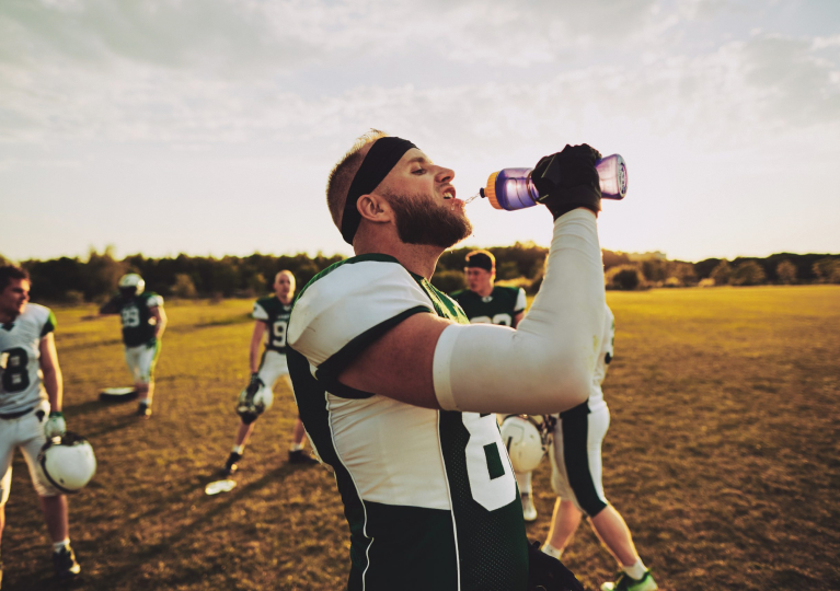 6 Healthy Habits of Football Players that You Should Know